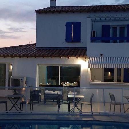Hotel Le Bleu Marine Saintes-Maries-de-la-Mer Exterior photo