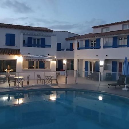Hotel Le Bleu Marine Saintes-Maries-de-la-Mer Exterior photo