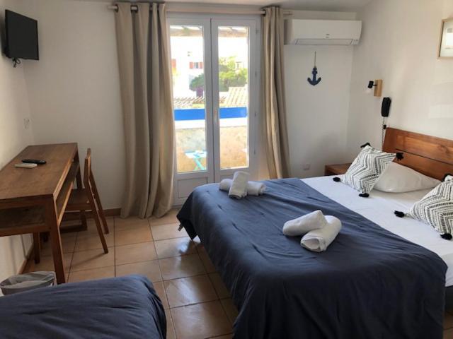 Hotel Le Bleu Marine Saintes-Maries-de-la-Mer Exterior photo