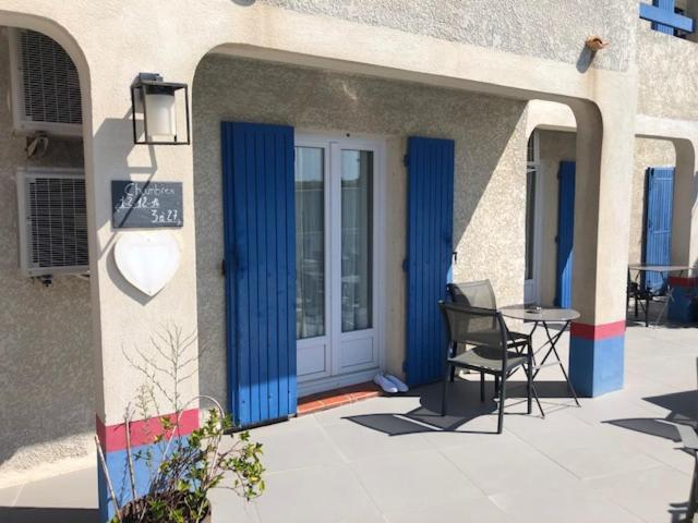 Hotel Le Bleu Marine Saintes-Maries-de-la-Mer Exterior photo