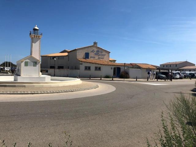 Hotel Le Bleu Marine Saintes-Maries-de-la-Mer Exterior photo